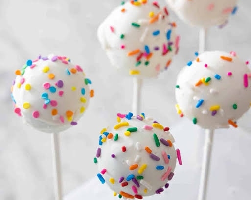 Easy Cake Pops Recipe And Flavor Ideas suggested serving
