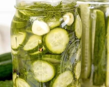 The Best Refrigerator Dill Pickles Ever suggested serving